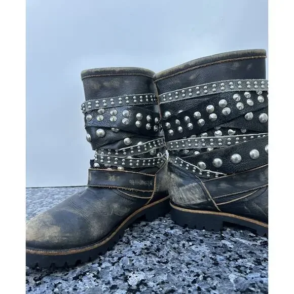 COMME des GARCONS TAO Black Distressed Leather Pull On Boots Marked XS